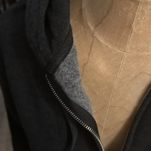 Size medium an original Santa Cruz Skateboard dark grey zip up hoodie - Picture 2 of 4